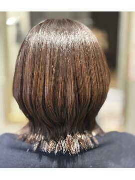 アンジー(Angee) 毛量が多い方も、外ハネでおさまりよく◎