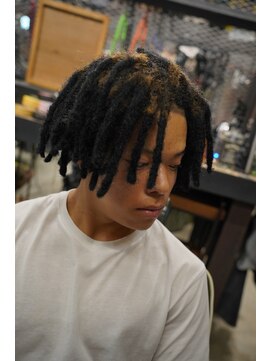 フォーコーナーズカットショップスリーセント 栄(FourCornersCutShop 3/cent) ドレッド