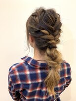 ヘアールームロッソ 白山店(HAIR ROOM ROSSO)&nbsp;ローポニーテールアレンジ