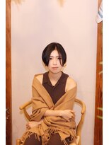 トプカピ(TOPCAPI) センターパートのショートボブ
