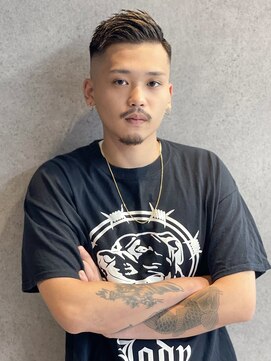 フジヤマバーバーショップ アジト(FUJIYAMA BARBER SHOP ajito) バーバーカット黒髪アップバングストリート×メンズ×ショート