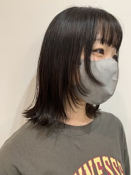 ロミバイリー(Romi by Lyee) 切りっぱなしボブ×レイヤー