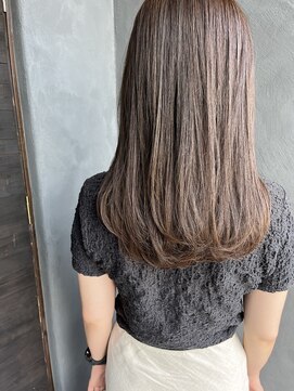 ラ カルモ(LA CALMO) グレージュカラー