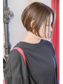 サロンワーク×ショートボブ