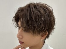 《リッジ(髪の根本~中間部分のパーマ)強めの重めマッシュ》どんな服装にも◎20代に人気なスタイル[西梅田]