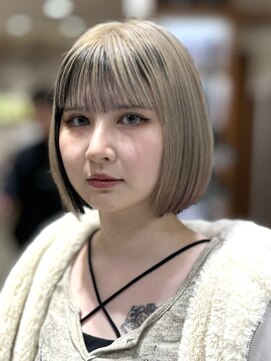 ピークアブー アヴェダ アトレ恵比寿(PEEK-A-BOO AVEDA) ボブ　ハイトーンカラー　ミニボブ