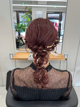 バルベストーキョー(BARBES TOKYO) 短い髪の編み下ろしアレンジ【清板】