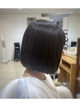 メゾンブラン アヴェダ(Maison Blanc AVEDA) ショートボブ