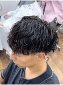 メンズ波巻きスパイラルパーマ 刈り上げマッシュ波打パーマ