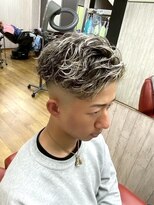 バーバー タカバタ 福井(Barber TAKABATA)&nbsp;ハイライト/ダブルカラー/フェード/サーフカール/フェザーパーマ