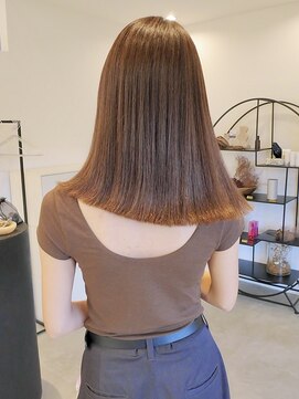 タウ(tau) marron brown