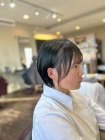 トゥファインラックス(toofineLuxe) 耳掛け丸みショート☆