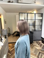 ヌウ(nuu)&nbsp;グレーベージュ/ピンクベージュ/切りっぱなしボブ