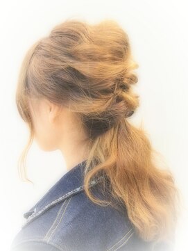 モードケイズブリエ(MODE K's Briller) 〔briller〕メルトカラー いくつもの色が織りなす夏の日差し