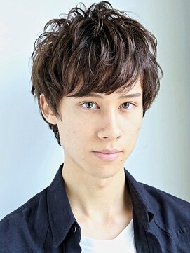 ヘアメイク フレンシア(hair make flencia) 前髪長めの縦長ショート