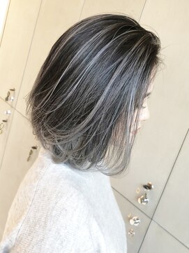 ディーナ(D'na) 『D'na』上質グレージュバレイヤージュ　清水