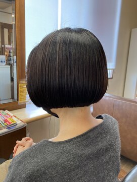 トップヘアー 中庄店(TOP HAIR fuapua) ワンレンツヤボブ