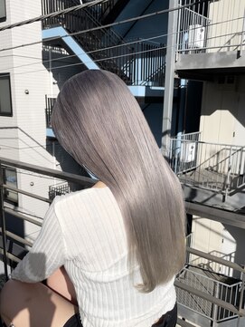 ピープスアンドスー 表参道 渋谷(Peeps&Suu.) 【ケアブリーチ1回のみ】シルバーアッシュグレージュ