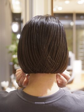 ビュートリアム 梅田(BEAUTRIUM) オン眉ボブ/ミニボブ/ぱつっとボブ/前下がりボブ/梅田/茶屋町