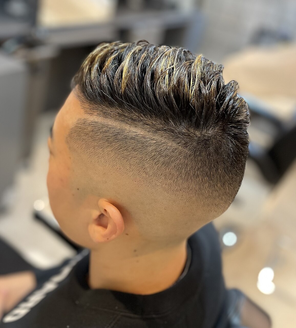 ハイスキンフェード ラインアートF：L179844134｜フランクスバーバー