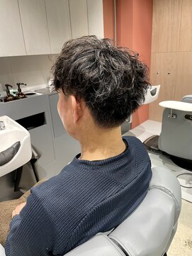 エメン(EMEN) ニュアンスカールマッシュ　担当土井