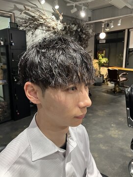 ミッドシー(mid-c) ゆるめ波巻きパーマ