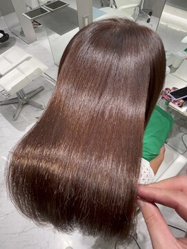 ルミス 銀座(Lumis) ストレートスタイル/艶髪/髪質改善/縮毛矯正/銀座/東銀座