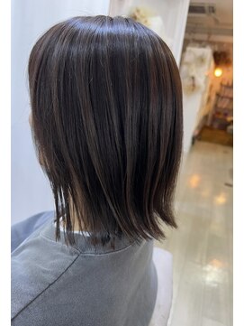 アミュー(amiu) ハイライトグレージュ