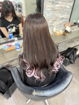 ビゼ 梅田(BIZE) 韓国風巻き/シールエクステ/カラーエクステ/ブリーチ