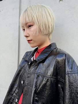 ハイトーンショート/ホワイトブロンド/ジェンダーレス