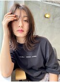 クールブラウンのミディアムレイヤー｜艶仕上げ｜京都駅前美容室