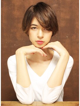 シアンデルカ(CYANDELUCCA) ナチュラル美人ショート