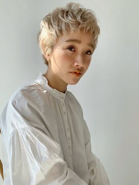 ツバメ ヘアー(TSUBAME HAIR) ハイトーンベリーショート