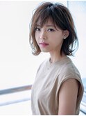 小顔外ハネセミディ×ハイライトカラーヌーディーグレージュ