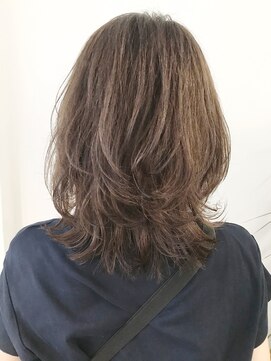 アールディー(RD.) 【ArdyHair富雄三碓店】くびれミディアム