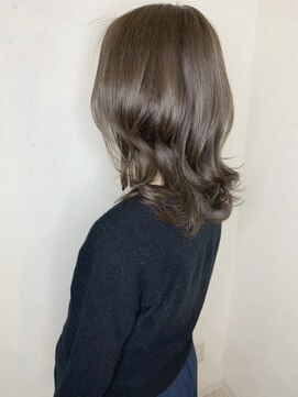 ルチカ(Luccica) 【Luccica】30代40代ウルフベージュネイビーシースルーバング