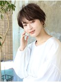 トップふんわりショートレイヤー/大人ショート/30代40代