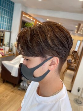 ペイジバイネオリーブ 吉祥寺店(Paige by Neolive) メンズセンターパート　ツーブロスタイル