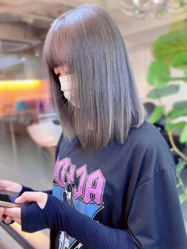 ディア(.eer) シルバーグレー☆ハイトーンカラー/ケアブリーチ/南船場