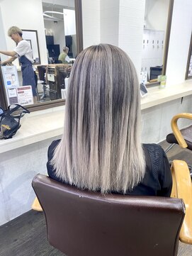 ユートピア(U topia) #バレイヤージュ#シャドールーツ