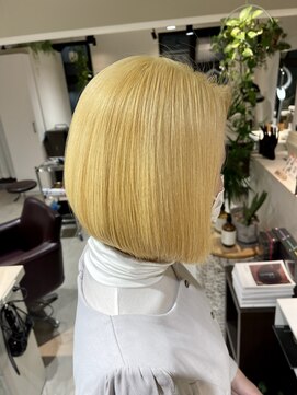 サラジュ 梅田店(SARAJU) saraju ケアブリーチ　ボブ　ハイトーン