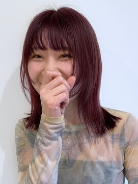 ローネス(LONESS) 丸顔さんにも似合う◎小顔に見えるフェイスレイヤー