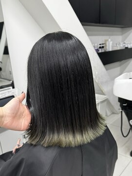 アライブ キチジョウジ(ALIVE Kichijoji) ワンポイントでお洒落なグラデーションカラー！