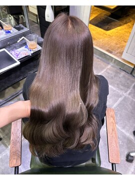 ウム(UMM) ミルクティーグレージュ