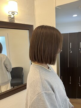 ヘアカラーアンドトリートメント専門店 ヘアカラーカフェ 神崎川店 (HAIR COLOR CAFE) 切りっぱなしワンレングス