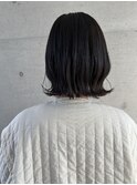 フェイクブラック黒髪暗髪 外ハネ丸みミディボブ