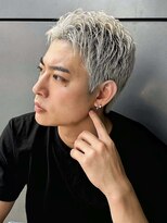 トルネード(TORNADO)&nbsp;スパイキーショート ハイトーン グレー ホワイトカラー A0825