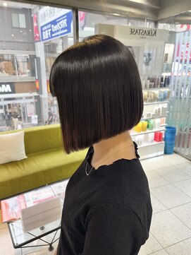 モア 下通店(MORE) ミニボブ/ボブ/縮毛矯正