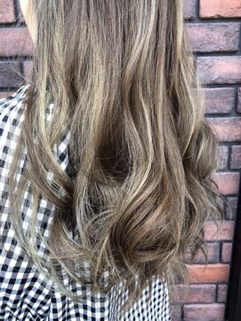 リスペクトユアーズレガロ(Respect yours regalo) 外国人風★バレイヤージュ