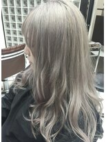 ブリーチ ラボ エーアイ 原宿店(BLEACH LABO Ai)&nbsp;ハイトーンホワイトアッシュグレーカラーロングヘア☆